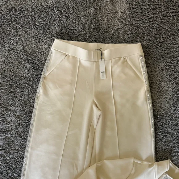 CHICOS PANTS AND TOP ❤️FINAL SALE - Picture 3 of 8